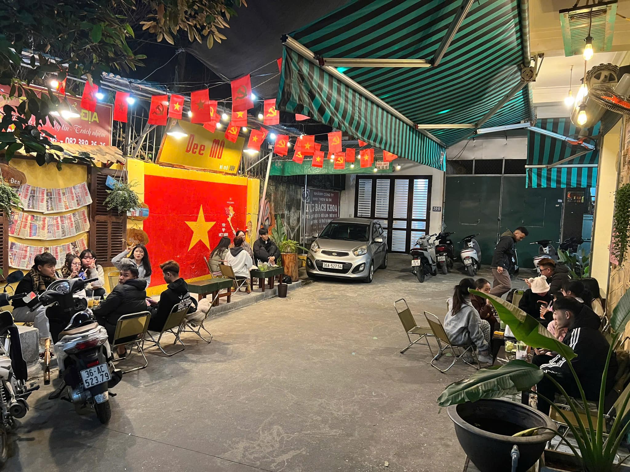 Giới thiệu Dee Mô Coffee