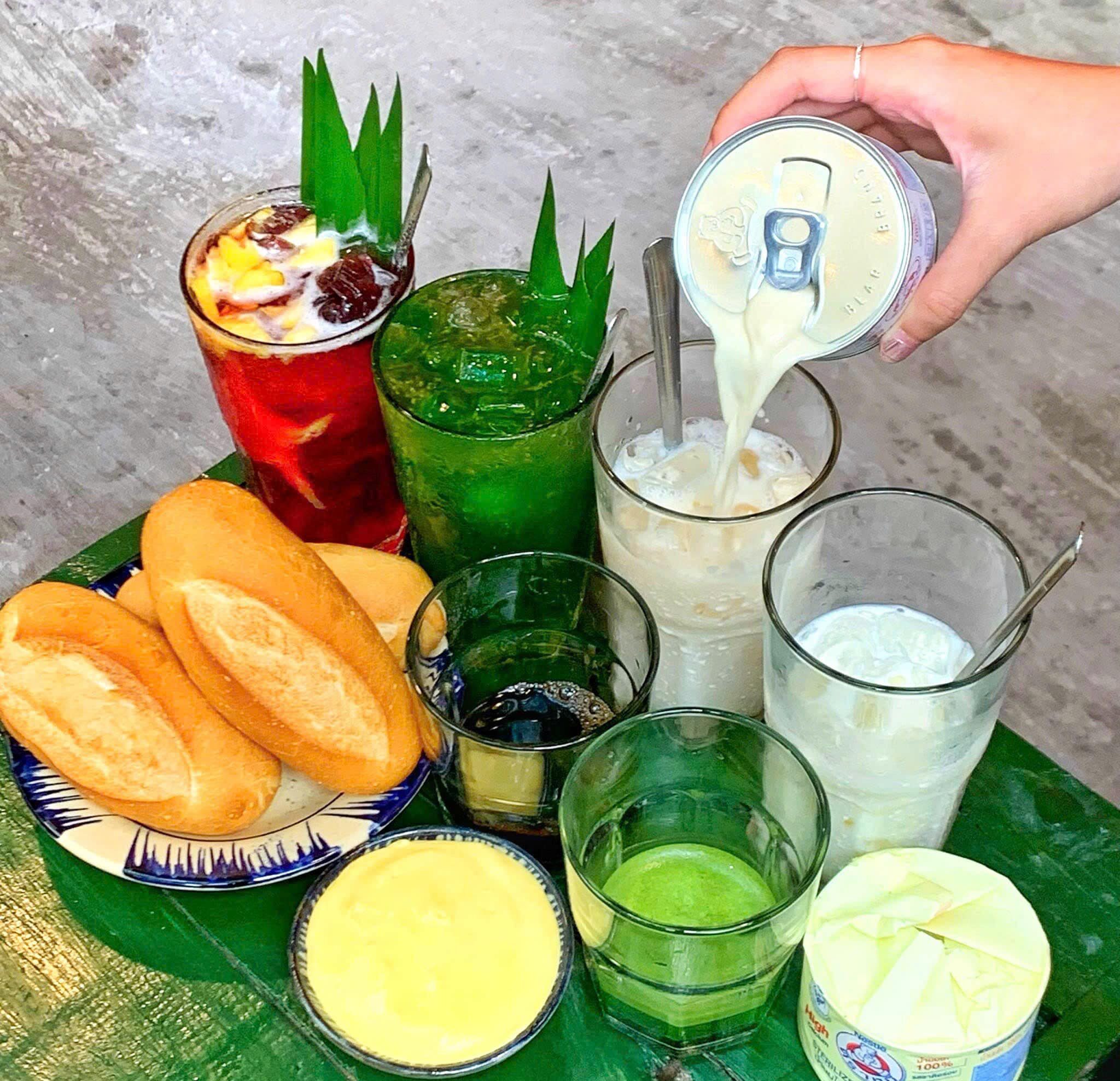 Menu đồ uống đa dạng tại Dee MO